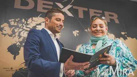 Yeidy Ram&iacute;rez, presidenta de Dexter Global Finance, junto al vicepresidente de la compa&ntilde;&iacute;a, Alfonso Merlos