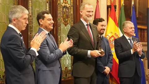 Juanma Moreno ha felicitado el Rey Felipe VI