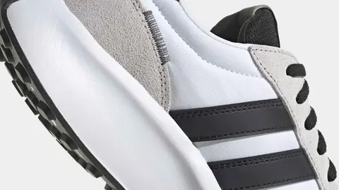 Zapatillas Adidas Run 70s Life Style en oferta en Amazon