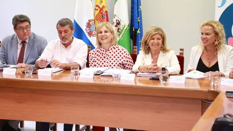 Garc&iacute;a-Pelayo en IX Encuentro del Espacio de Relaci&oacute;n Institucional