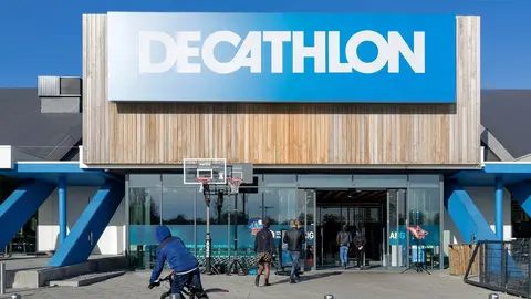 Entrada de tienda Decathlon