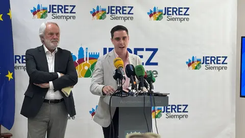 Jaime Espinar tras la Junta de Gobierno Local | Rafa Dom&iacute;nguez