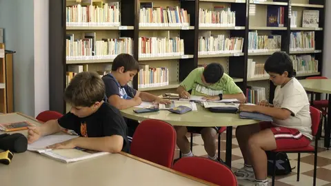 Biblioteca Agust&iacute;n Mu&ntilde;oz en La Granja