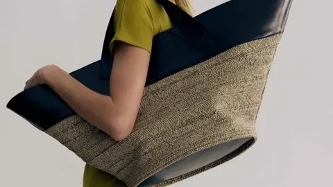 Bolso maxi capazo de Zara