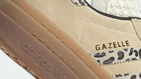 Zapatillas Adidas Gazelle Bold con dise&ntilde;o animal print