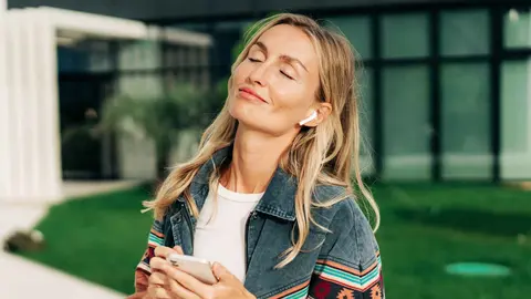 AirPods de Apple de 2&ordf; generaci&oacute;n en oferta en Amazon