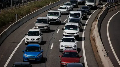 Retenciones en plena carretera en Sevilla