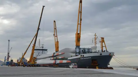 Imagen del puerto de Motril