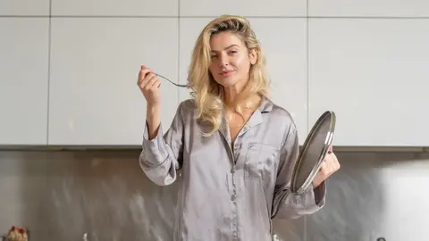 Alcampo se la juega a Cecotec con la freidora de aire doble para acabar con las calor&iacute;as