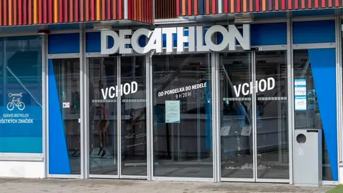 Puertas de la Tienda Decathlon
