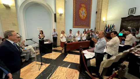El Pleno aprueba conceder la Medalla de Oro de Jerez a la Real Academia de San Dionisio | Cristo Garc&iacute;a