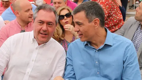 Juan Espadas y Pedro S&aacute;nchez, juntos en un acto electoral