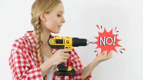 Leroy Merlin salta a Ikea con esta estanter&iacute;a colgante que se cuelga sin taladro ni agujeros