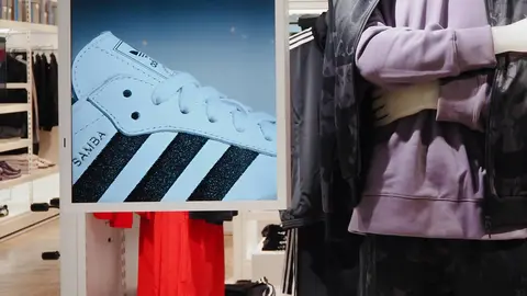 Rebajas de Adidas Samba en secci&oacute;n de Adidas