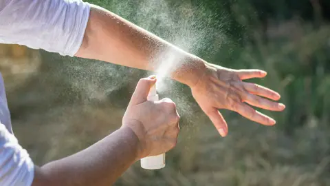 Spray desinfectante para piel transparente Deliplus de Mercadona