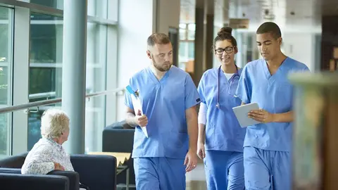 Hospitales de Andaluc&iacute;a se encuentran buscando a trabajadores
