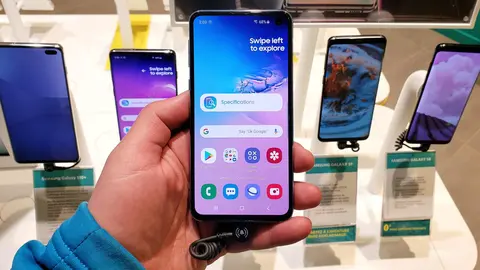 Stand de venta de m&oacute;viles Samsung