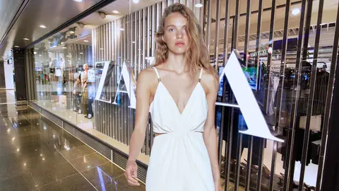 Cuatro monos de la nueva colecci&oacute;n de Zara para deslumbrar en los eventos de agosto