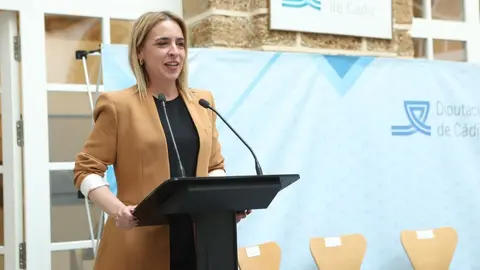 Almudena Mart&iacute;nez, presidenta de la Diputaci&oacute;n de C&aacute;diz