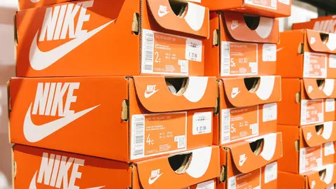 Almac&eacute;n de tienda NIKE