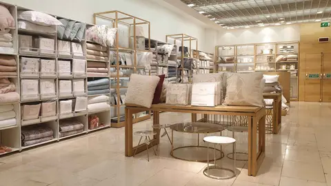 Interior de una tienda de Zara Home