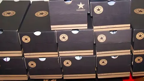 Cajas de botas Converse