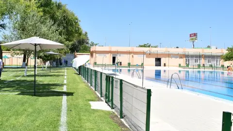 Piscina municipal de Los Palacios y Villafranca