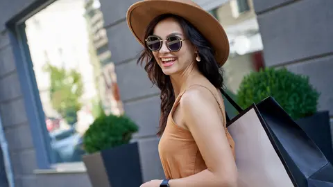 Los pantalones de H&M que ser&aacute;n una revelaci&oacute;n este oto&ntilde;o son tres dise&ntilde;os elegantes y originales