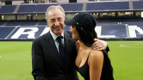 Florentino P&eacute;rez y Kim Kardashian durante su visita en el Santiago Bernab&eacute;u | Foto: Real Madrid