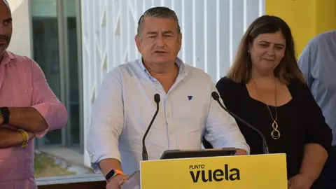Antonio Sanz inaugura el Punto Vuela de La Chanca en Conil | Noelia Herrera para El MIRA