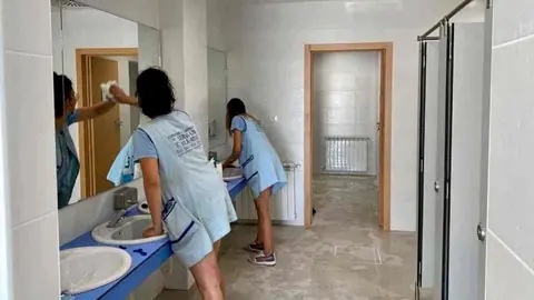 Andaluc&iacute;a busca personal para trabajar en colegios