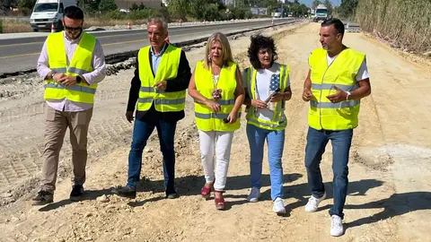Miembros del PSOE de Jerez en las obras del acceso norte