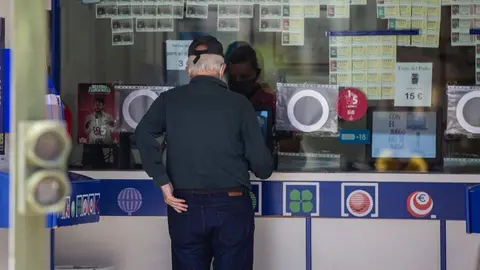 Una administraci&oacute;n de Loter&iacute;a en una foto de archivo