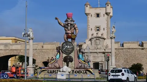 Imagen del monumento instalado en las Puertas de Tierra
