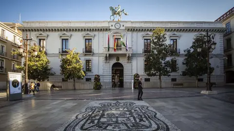 Imagen de la fachada del Ayuntamiento de Granada