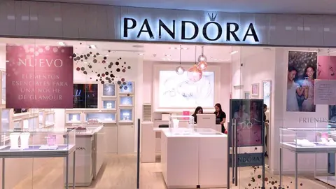 Joyer&iacute;a firma Pandora