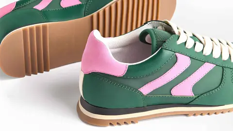 Zapatillas deportivas con franjas laterales y suela a contraste de Parfois