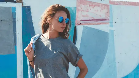 3 pantalones de Mango con los que construir el perfecto fondo de armario