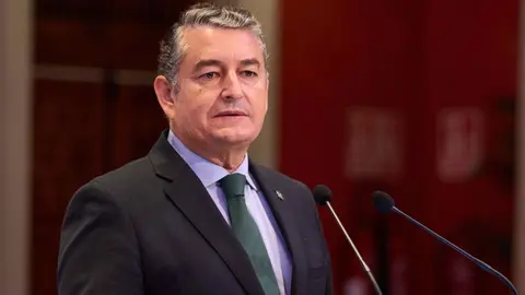 El consejero de la Presidencia de la Junta de Andaluc&iacute;a Antonio Sanz (2)