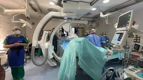 Andaluc&iacute;a contin&uacute;a disminuyendo las listas de espera