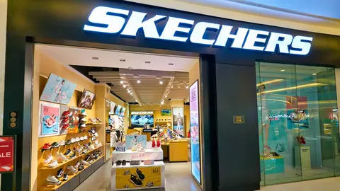 Tienda Skechers en centro comercial