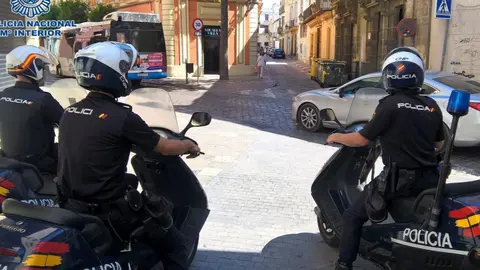 Agentes de la Polic&iacute;a Nacional en el centro de Jerez