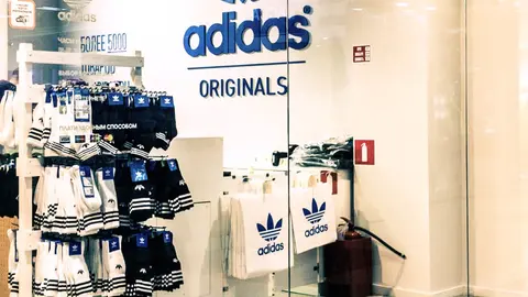 Escaparate de Tienda Adidas