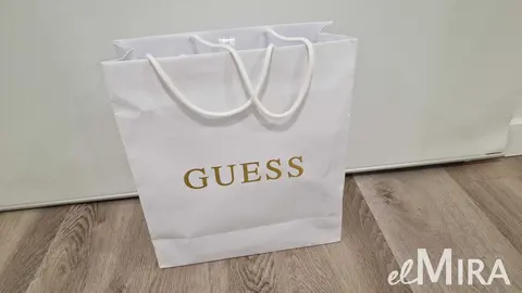 Bolsa de compra Guess