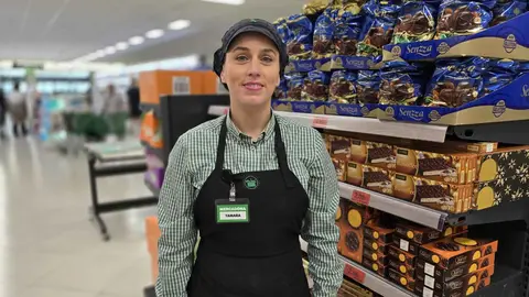 Una trabajadora de Mercadona | El MIRA