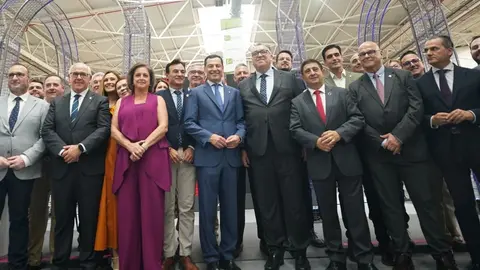 Juanma Moreno, durante la inauguraci&oacute;n de la Feria Tierra Adentro