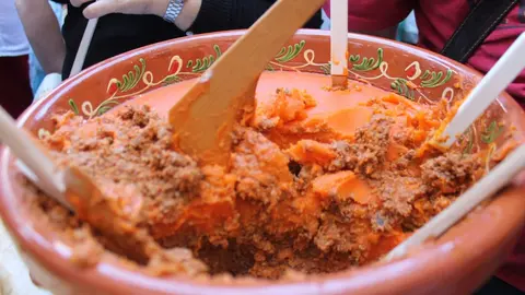 La lluvia ha obligado a la suspensi&oacute;n del D&iacute;a del Lomo en Manteca en Vejer