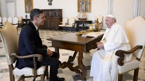 Pedro S&aacute;nchez y el Papa Francisco