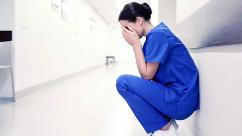 Una sanitaria en una foto de archivo