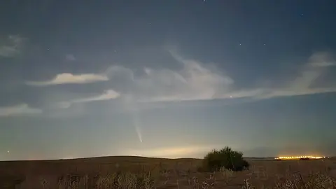 El 'cometa del siglo' visto desde la Campi&ntilde;a de Jerez | Ignacio Rodr&iacute;guez